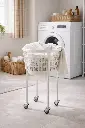 Vasketøjskurv på hjul, 32 ltr, rund, 80cm, 4 ben, Tina Trolleys.webp