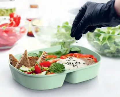 Genanvendelig bespisningsbakke med 2-rum, 330+660ml.webp