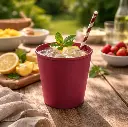 Genanvendeligt plastbæger, 750ml 26oz, Ø12x11cm, mørkerød.webp