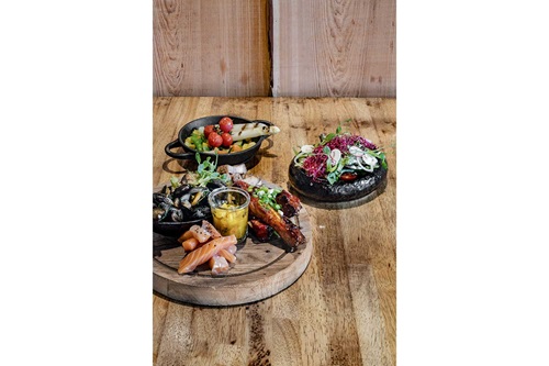 Serveringsfad, 690ml, 32x24x6cm, stentøj, sort, oval, YORU, (1 stk.)